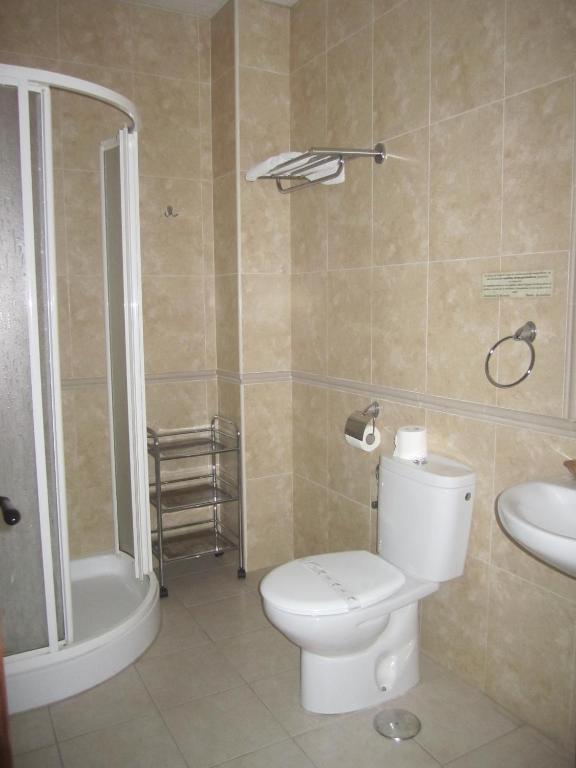 Hostal La Conilena โกนิล เด ลาฟรอนเตรา ภายนอก รูปภาพ
