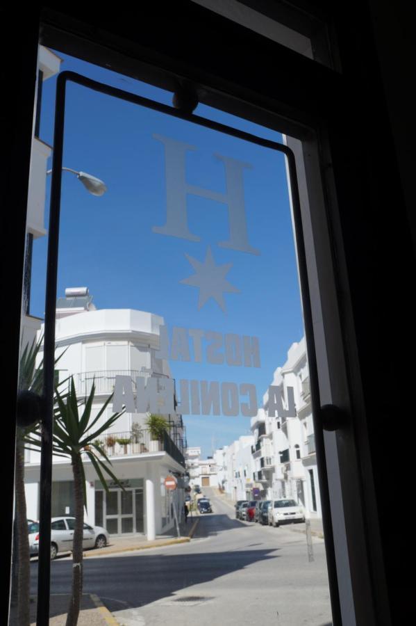 Hostal La Conilena โกนิล เด ลาฟรอนเตรา ภายนอก รูปภาพ