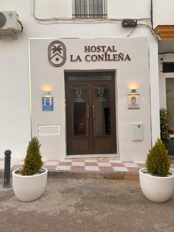 Hostal La Conilena โกนิล เด ลาฟรอนเตรา ภายนอก รูปภาพ